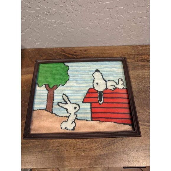 Vintage needlepoint, Crosstitch snoopy peanuts on bunny rabbit picture - Picture 1 of 1